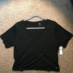 Gap fit dry T-shirt